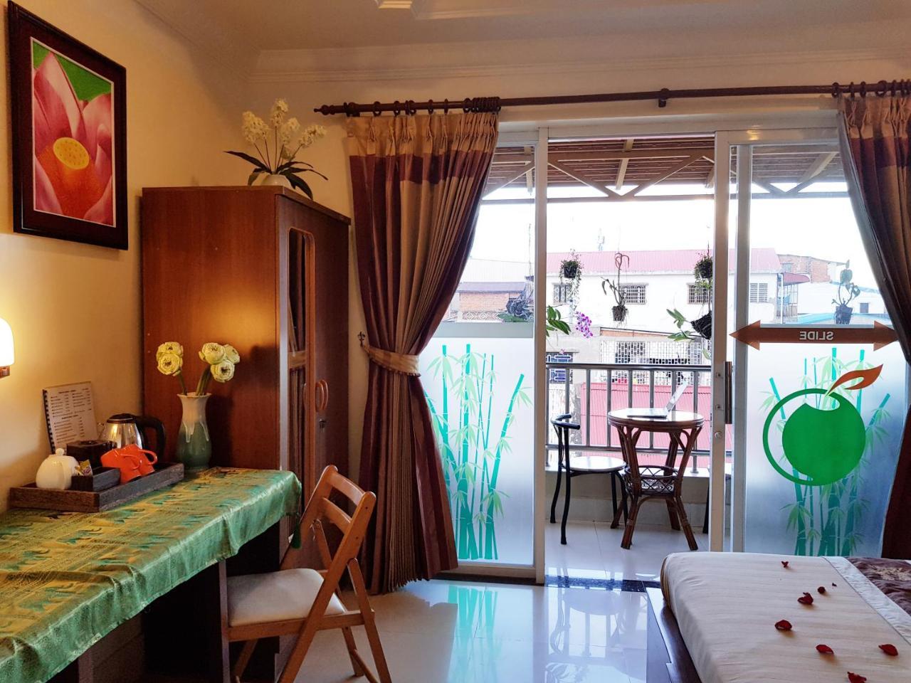 Fancy Guesthouse Phnom Penh Exterior foto
